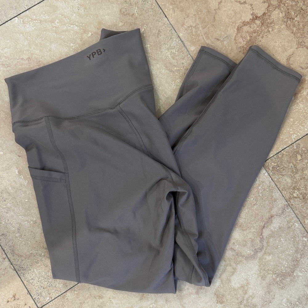 YPB studioFLEX 7/8-Length Pocket
Legging MEDIUM